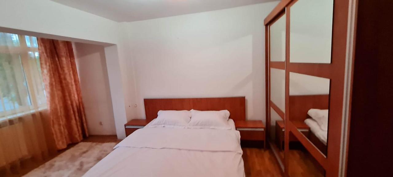 Appartement Apartament Florina à Constanţa Extérieur photo